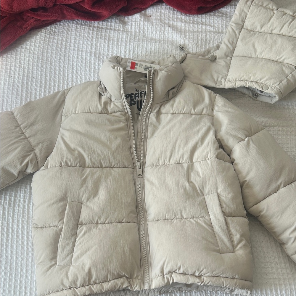 GARAGE PERFECT PUFF NEW WITH TAGS